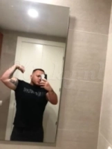 hugo-escort-via-kinky-69c58688269d1a0013e294f0