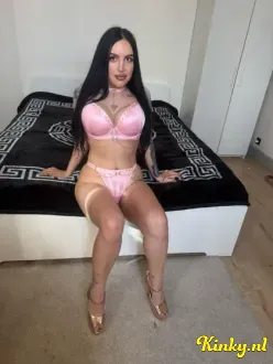 gabriela-escort-via-kinky-69ca8c8528ff890013e82c1a