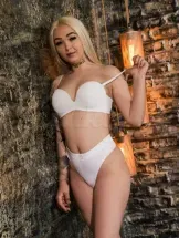 arianna-escort-via-kinky-69ea0b470e74d50013d37b99