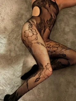 lolla-escort-via-kinky-69d57529fea7580013dc44ef