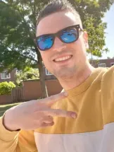 lorenzo-escort-via-kinky-69e8a64b602ef200146ebc9f