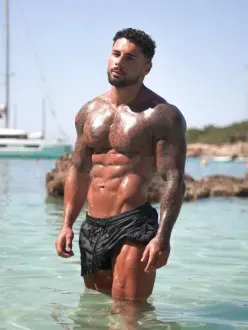 andrew-escort-via-kinky-69e7511a0e74d50013d377f1