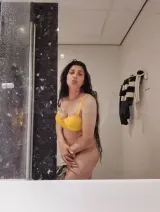 Mona - Hello, I've been looking for an intimate date