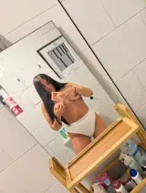 Alessia - New girl