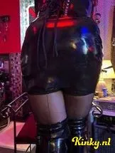 meesteres-niky-bdsm-via-kinky-699369cbc5171a00132e68fb