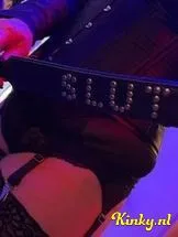 meesteres-niky-bdsm-via-kinky-699368a9889aed00135499da