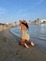 kylie-escort-via-kinky-6a033677dc456d001348753e