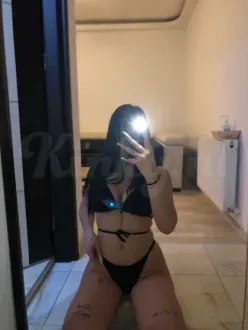 adina-escort-via-kinky-69fde715602ef200146ed830