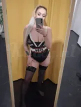 nycol-escort-via-kinky-6a31cfb948085700149eb08d