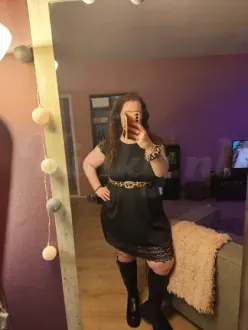 meesteres-linda-bdsm-via-kinky-6a1f1eb51b4b4f0013bff37b