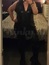meesteres-linda-bdsm-via-kinky-6a1f1eadd7aeea0013d27e52