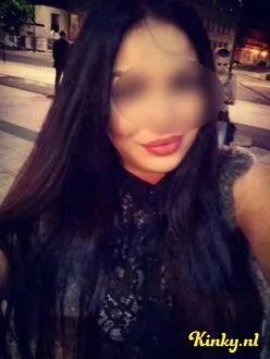 maxine-prive-ontvangst-via-kinky-605ce71c8fe7207e4a598332