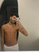 lorenzo-erotische-massage-via-kinky-6a26154aec91530012656431
