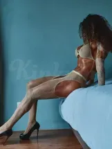 luna-virtual-sex-via-kinky-6a2964a0ce76eb0014fe4f97