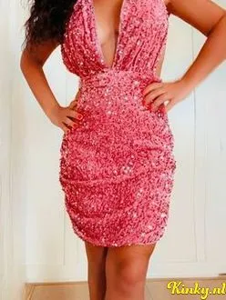 chloe-escort-via-kinky-68e6854f4884f30013e8b451