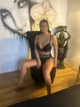 giulia-escort-via-kinky-6a2ba8b4e4aefe00139fdc19
