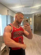 Maxi - Confident, Fit, Handsome, Blue eyes, Woman Only