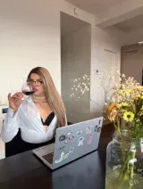Dana - I’m a sexy latina trans XXL