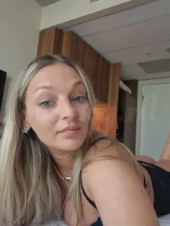 adelle-prive-ontvangst-via-kinky-6a4c5f0ba2db6e0012324c27