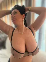 Selena - New Party Milf
