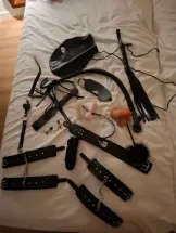lexy-bdsm-via-kinky-6a50f4b5fa1c1400138775a8