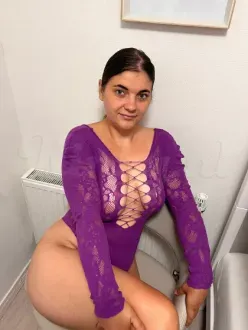 alessya-escort-via-kinky-6a5f4f0bcaef6b0013b19521
