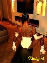 miss-venchy-bdsm-via-kinky-6719925b00c41f001333cb44