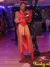 miss-venchy-bdsm-via-kinky-690097e8665fb20013633db6