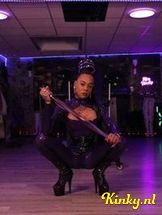 miss-venchy-bdsm-via-kinky-6962352fcc37e300130e3fed