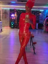 miss-venchy-bdsm-via-kinky-6a3276e8563f12001375b3e8