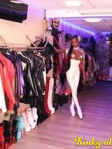 miss-venchy-bdsm-via-kinky-68ffca60f65b7000139306c9