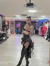 miss-venchy-bdsm-via-kinky-6a3705859eee4500141b2117