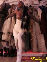 miss-venchy-bdsm-via-kinky-68ffca5e5a625a00138aadc9