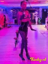 miss-venchy-bdsm-via-kinky-6937a50ad3137d0013bbfb6a