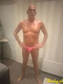 eddie-escort-via-kinky-68fa58edf65b70001392fc30