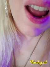 lolitha-prive-ontvangst-via-kinky-6203a46b10ceba0013d5e686