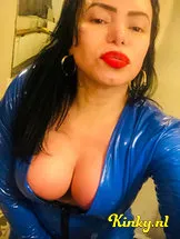 divina-prive-ontvangst-via-kinky-62710d04f8fd9300124378ad