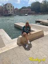 mèghan-prive-ontvangst-via-kinky-66cc4beb4d712600127548c9