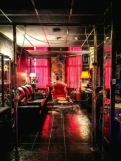 doma-sm-suite-bdsm-studio-in-den-haag-69bbf9c604d96400130fd683