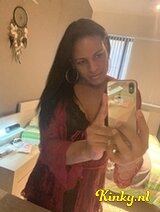 Pearl -  Hot very dominat for U