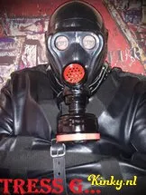 meesteres-g-bdsm-via-kinky-5cf6ad4a5538636ae6f47265