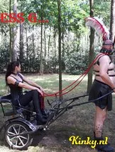 meesteres-g-bdsm-via-kinky-5cf69bba65526c7bf002ed1b