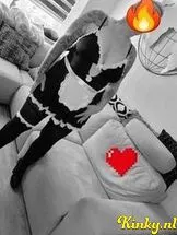 monica-escort-via-kinky-69231a13c0682f0013e0477e