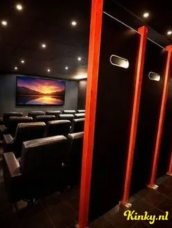 erotheek-cinema-in-schiedam-6991b87540d80a0013295d3f