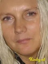 chanel-erotische-massage-via-kinky-64229e2460e9d10013683d6f