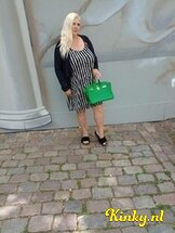 chanel-erotische-massage-via-kinky-6553e8c59673380019726eaf