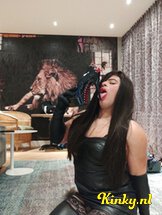 paulina-prive-ontvangst-via-kinky-61acef5c9ff3a89a137a55b4