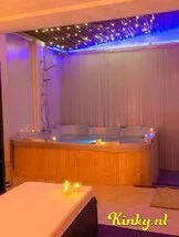 club-nightlife-club-in-nieuw-beerta-5e18a6944fe432638405cd0b