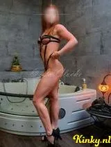 Gina - Super sexy slanke Australische Girlfriend