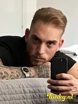 blanco-escort-via-kinky-5cf6c0884b4b8326adf43f7b